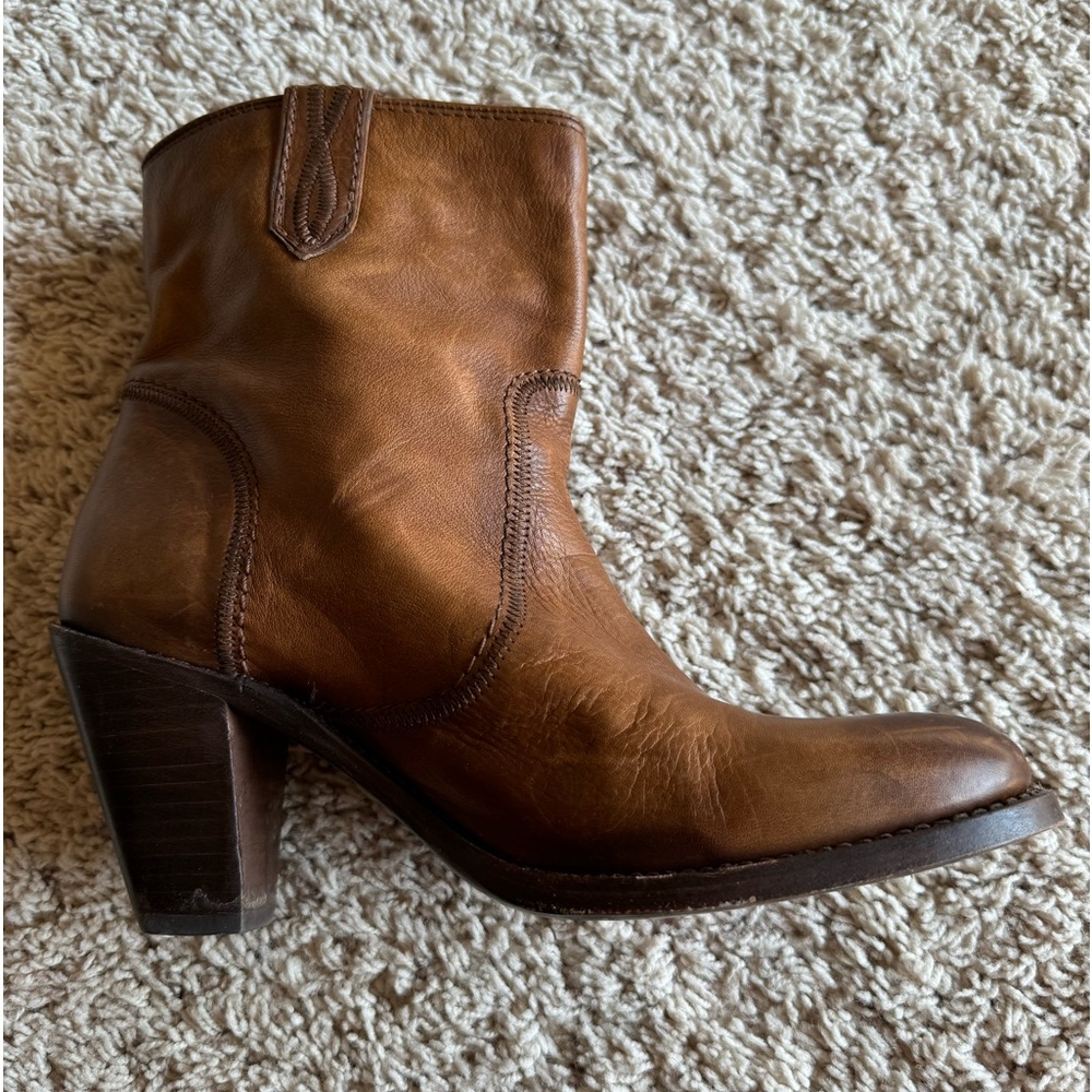 Frye all leather western boots. 3” heel. Leather soles. Pull on. Size 9